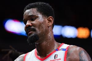 皮尔斯谈艾顿：湖人需要中锋 戈贝尔面对他们都打成张伯伦了