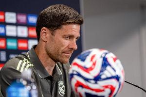 开云APP-阿隆索：我带着对未来的构想离开世俱杯，必须接受以后还会输球